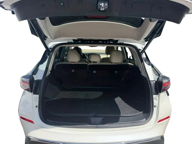Used 2024 White Nissan SL image 6