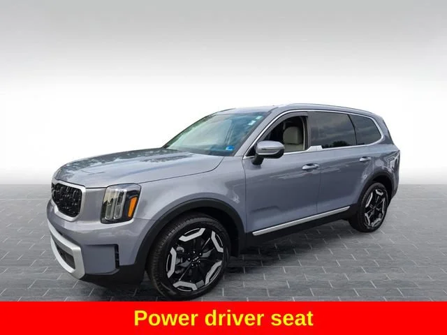 Used 2025 Everlasting Silver Kia EX image 4