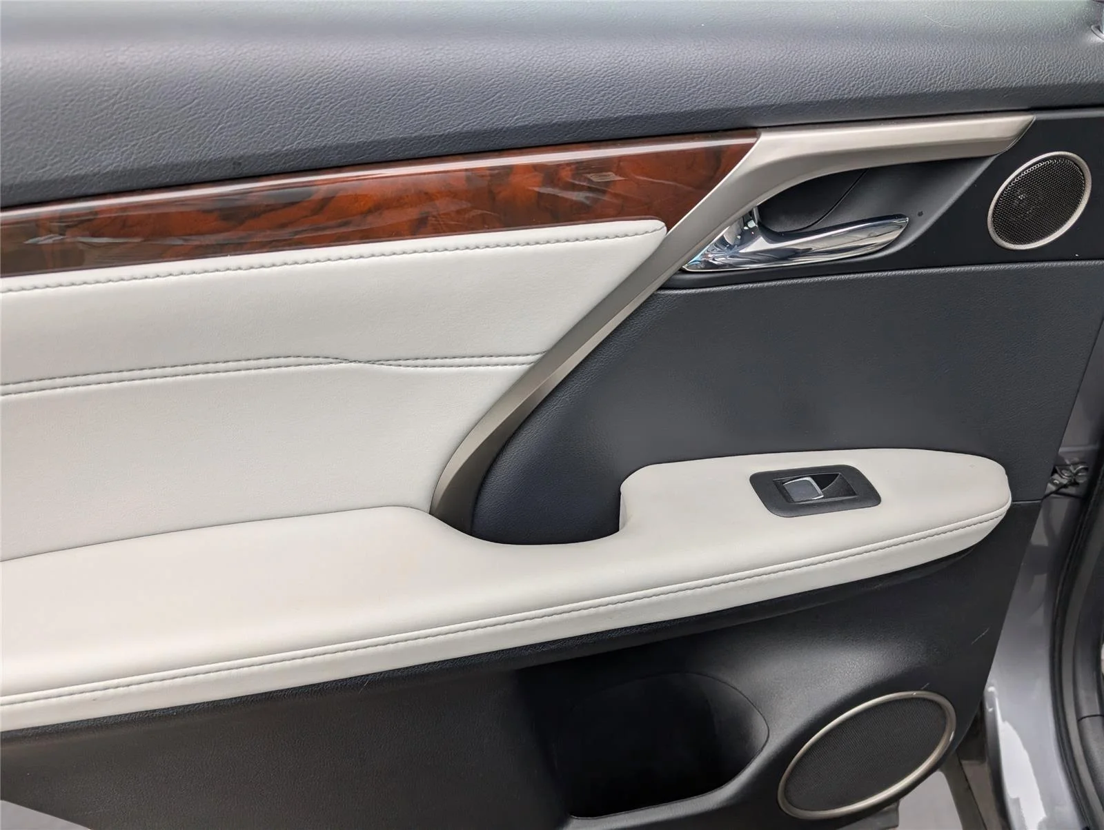 Used 2019 Nebula Gray Pearl Lexus RX 350 image 31