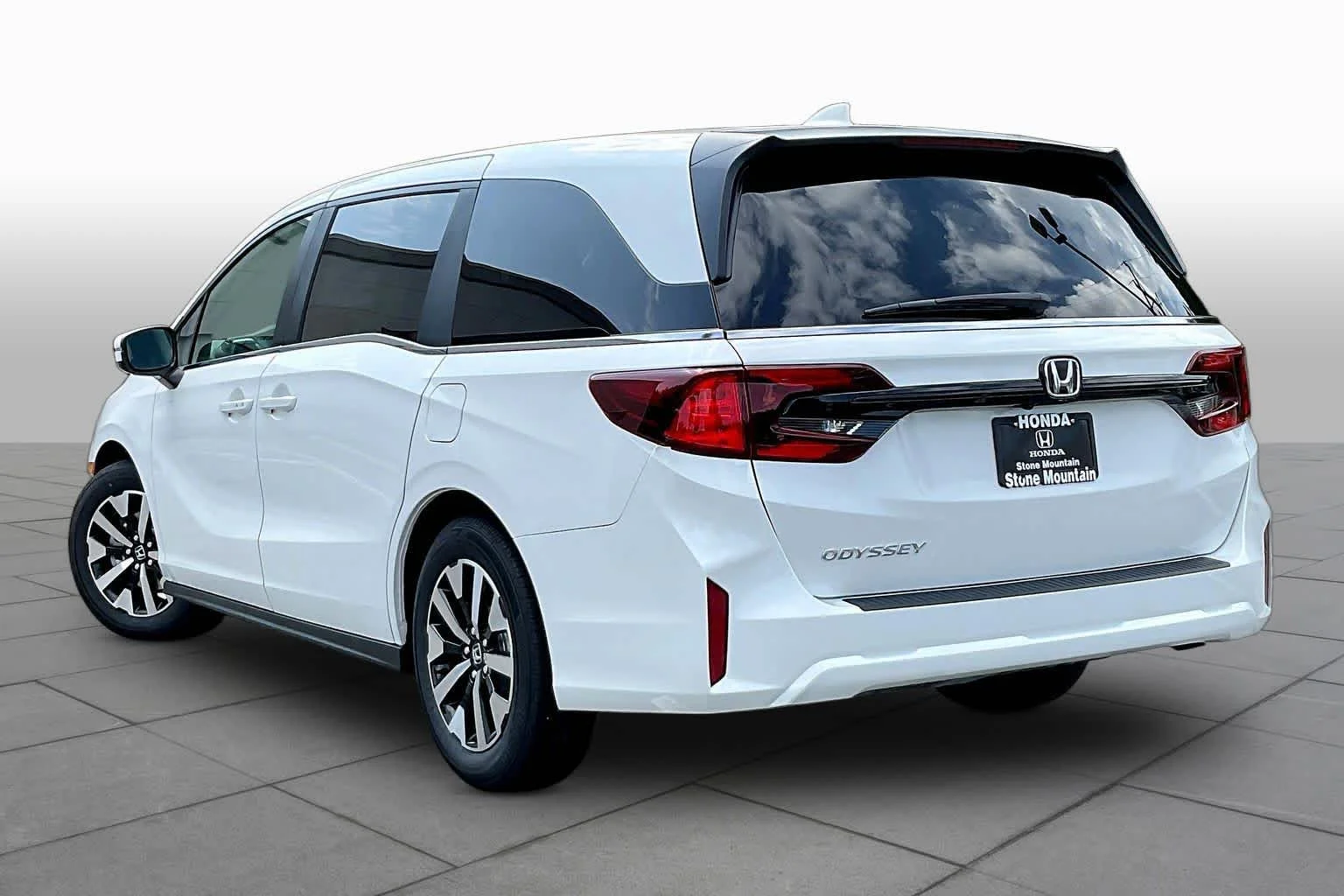 New 2026 Platinum White Pearl Honda EX-L image 12