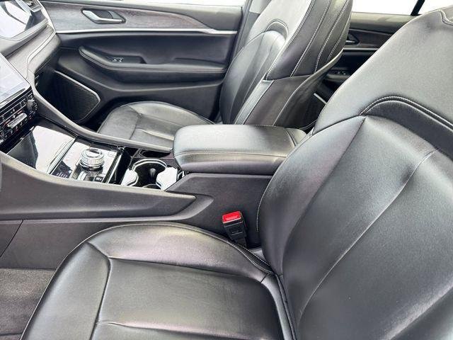 Used 2023 White Jeep 4xe image 17