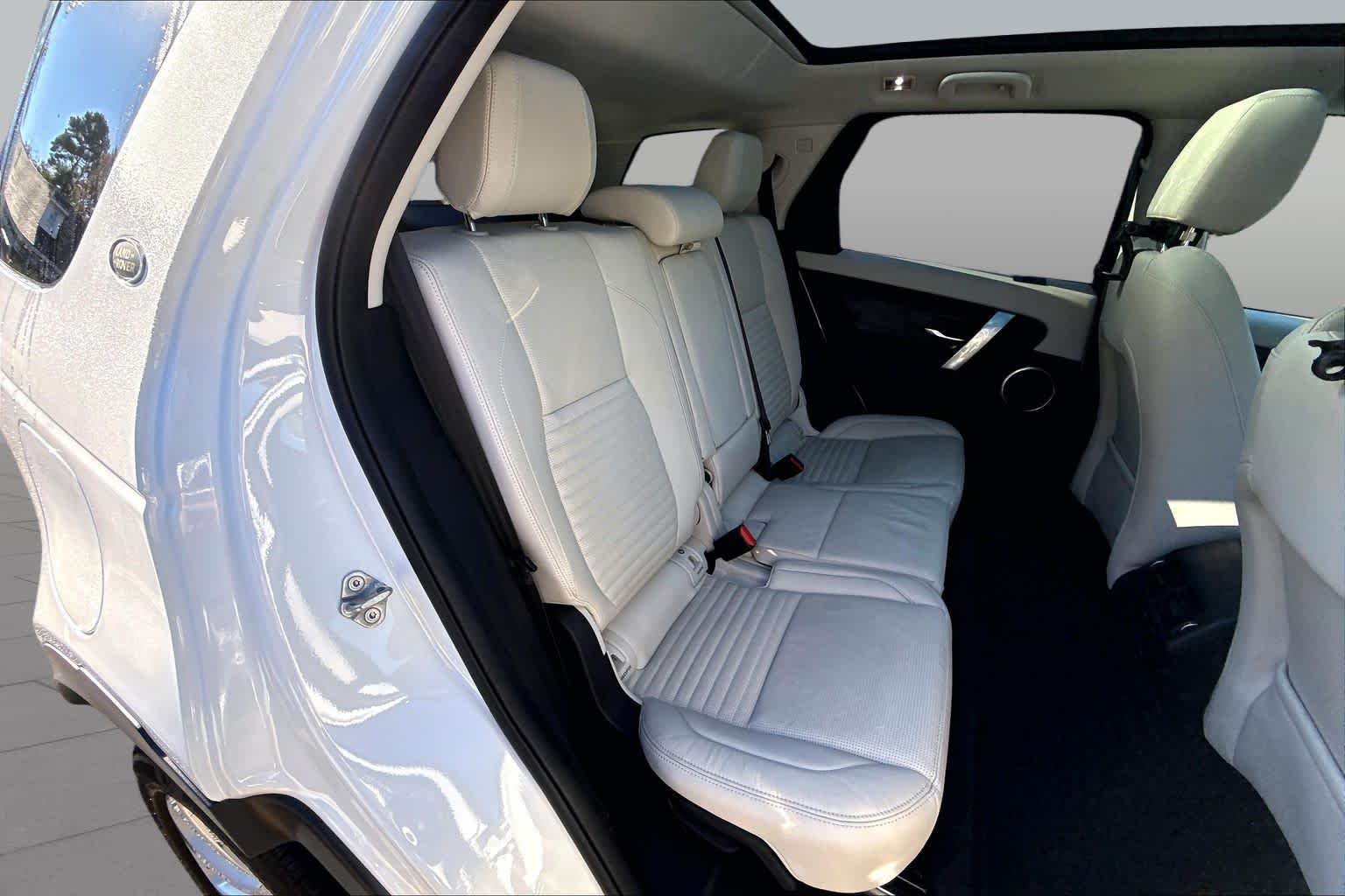 Used 2022 Fuji White Land Rover SE image 20