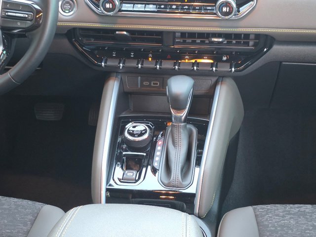 2024 Chevrolet Colorado ZR2 - Photo 26