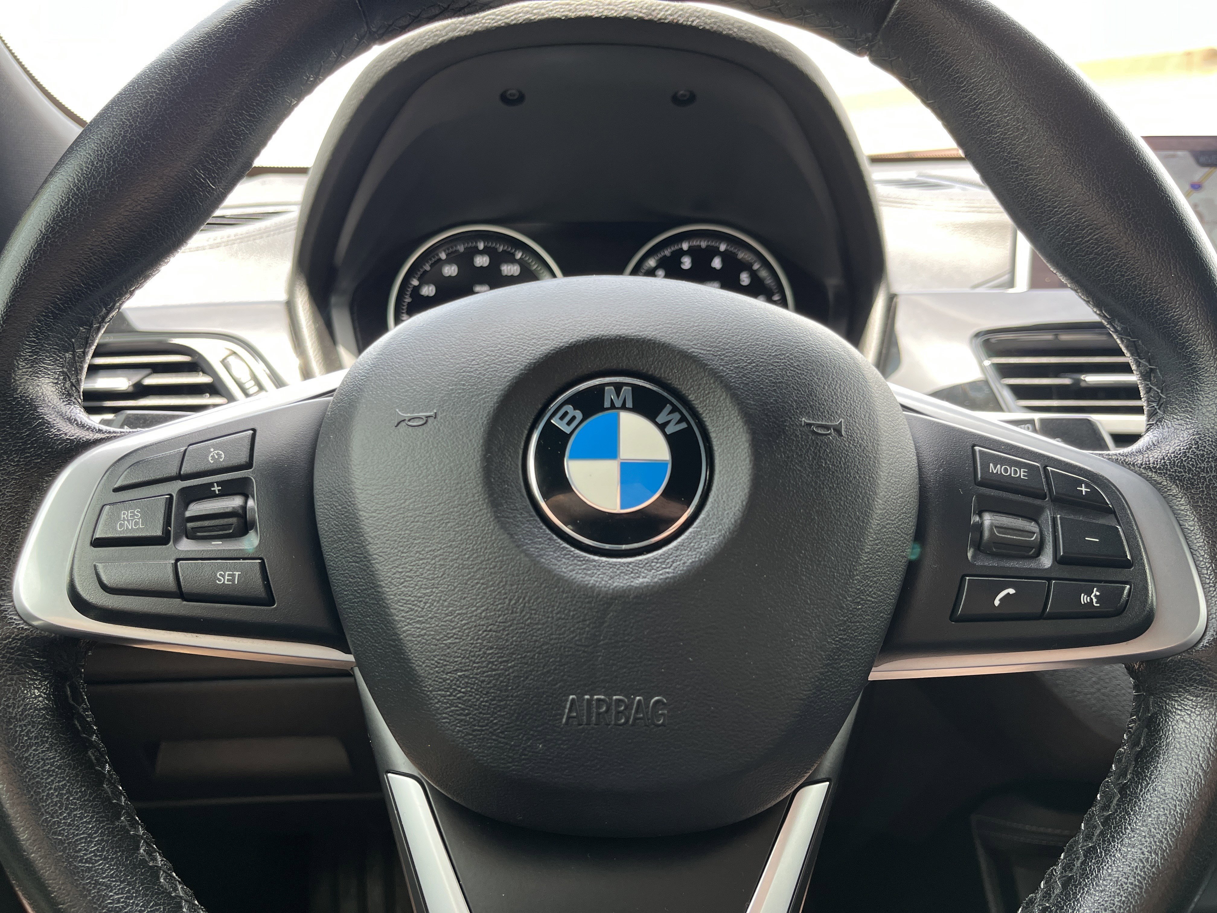 Used 2020 Jet Black BMW sDrive28i image 11