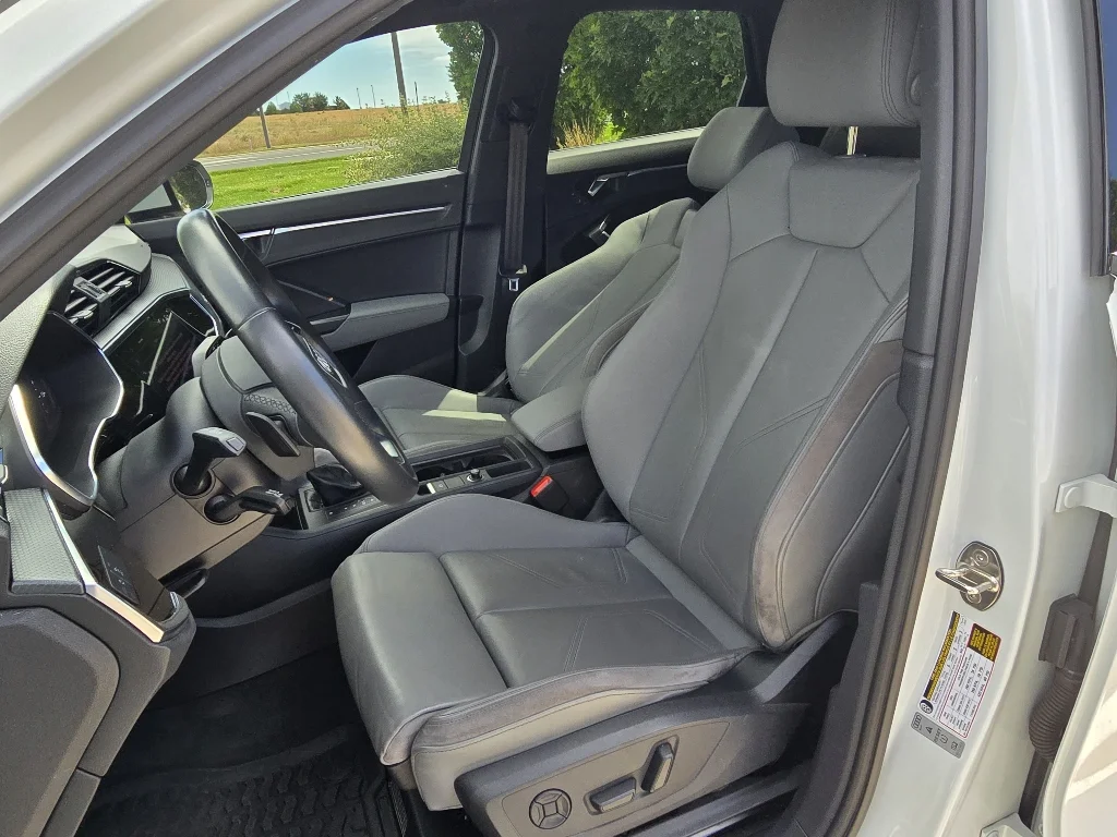 Used 2022 Glacier White Metallic Audi S line Premium Plus image 13