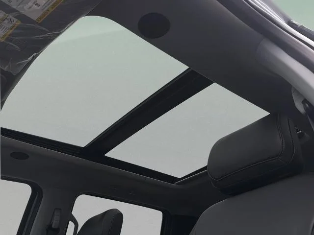 New 2026 Glacier Gray Metallic Tri-Coat Ford F-250® Lariat® image 21