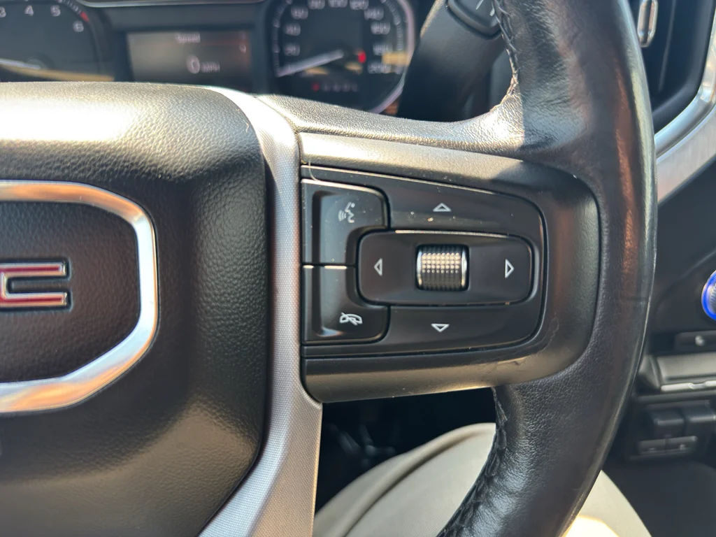 Used 2021 Quicksilver Metallic GMC SLT image 33