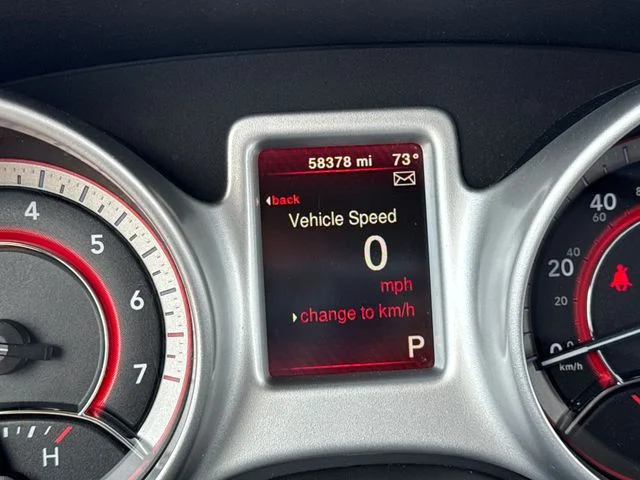 Used 2020 Vice White Dodge SE image 3