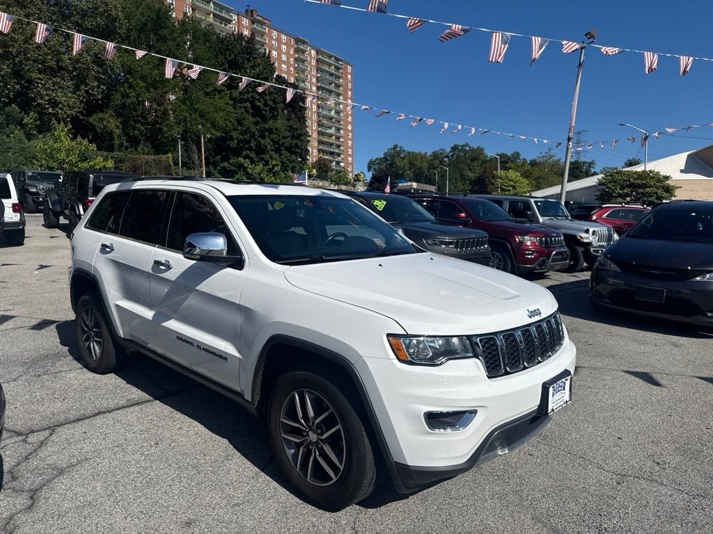 Used 2018 White Jeep Limited image 1