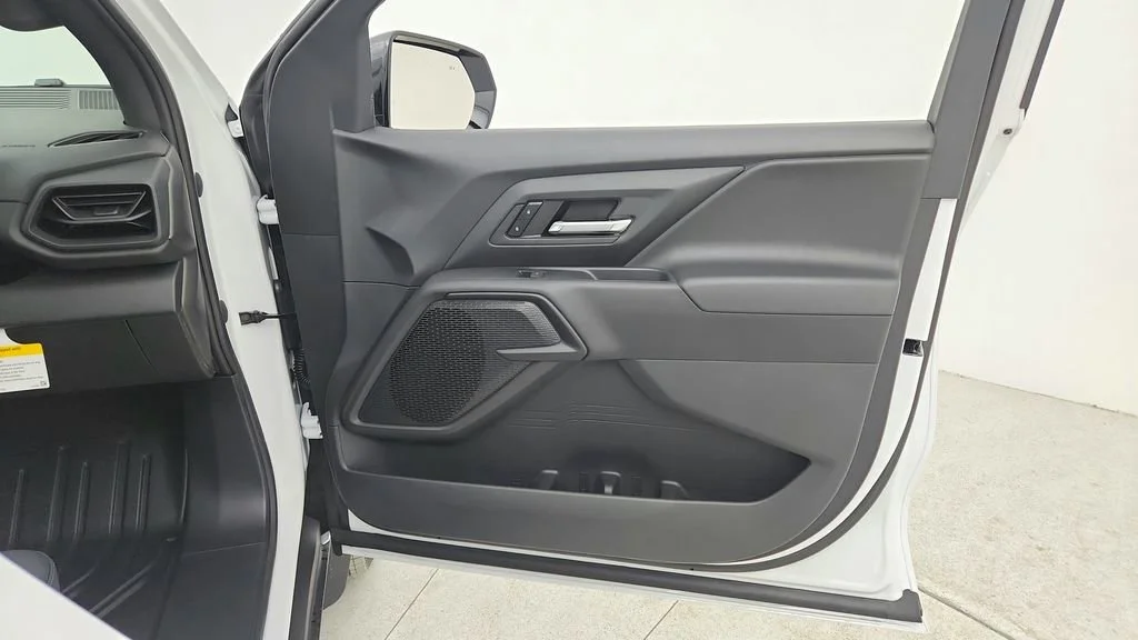 New 2024 Summit White Chevrolet Work Truck image 36