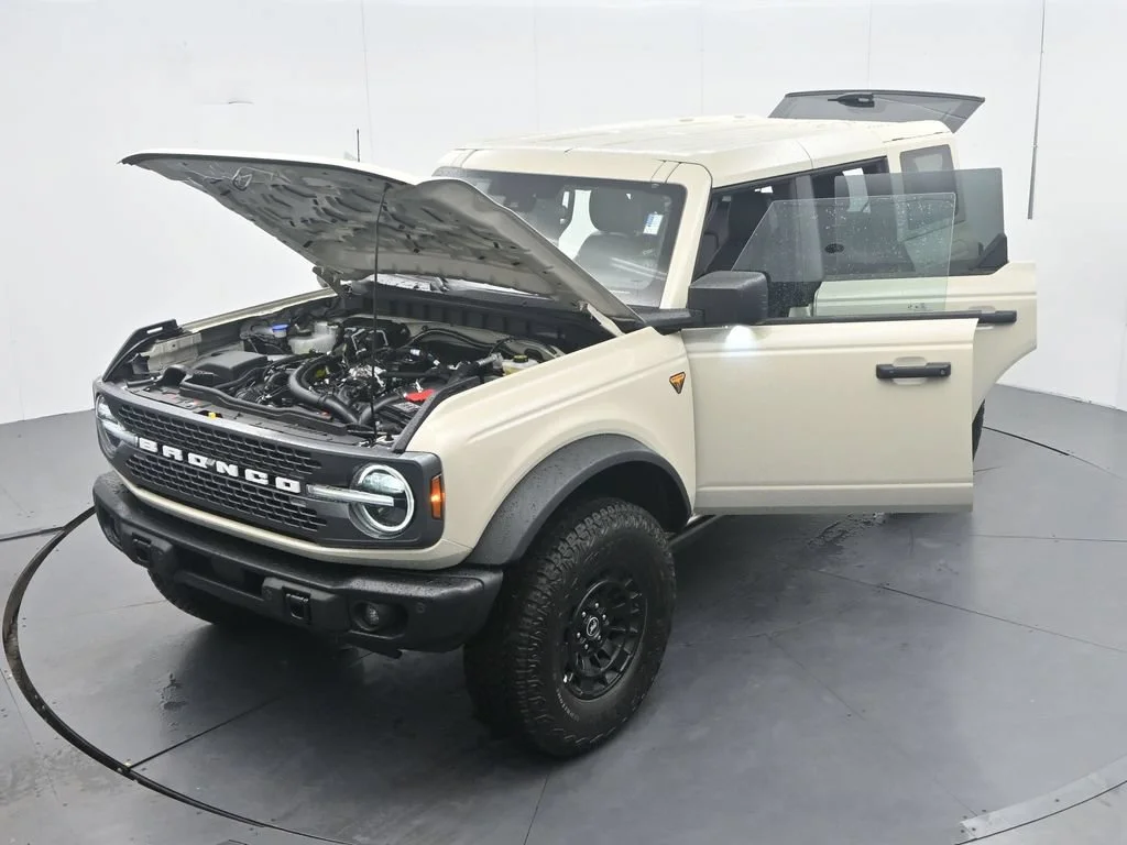 New 2026 Desert Sand Ford Badlands® image 59