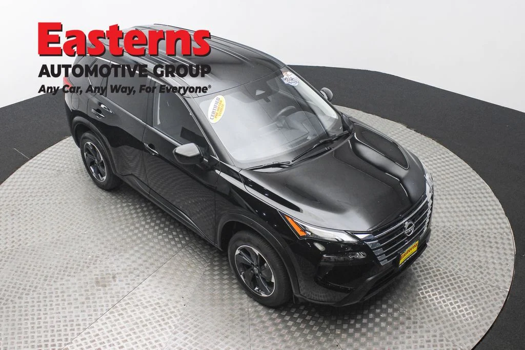 Used 2024 Black Nissan SV image 3