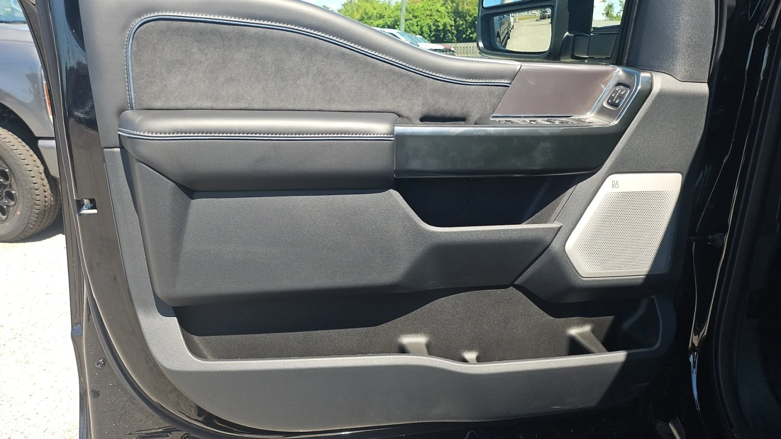 New 2026 Agate Black Metallic Ford Platinum 4WD image 13