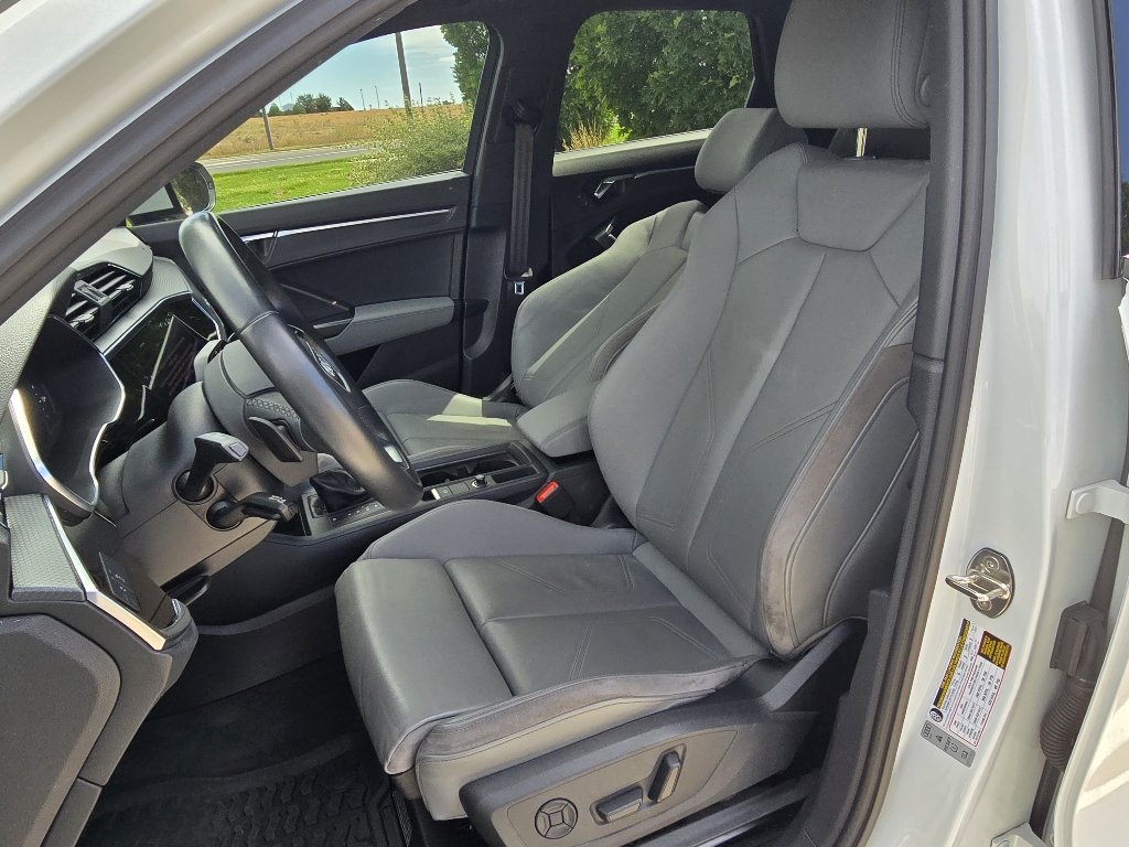 Used 2022 Glacier White Metallic Audi S line Premium Plus image 13