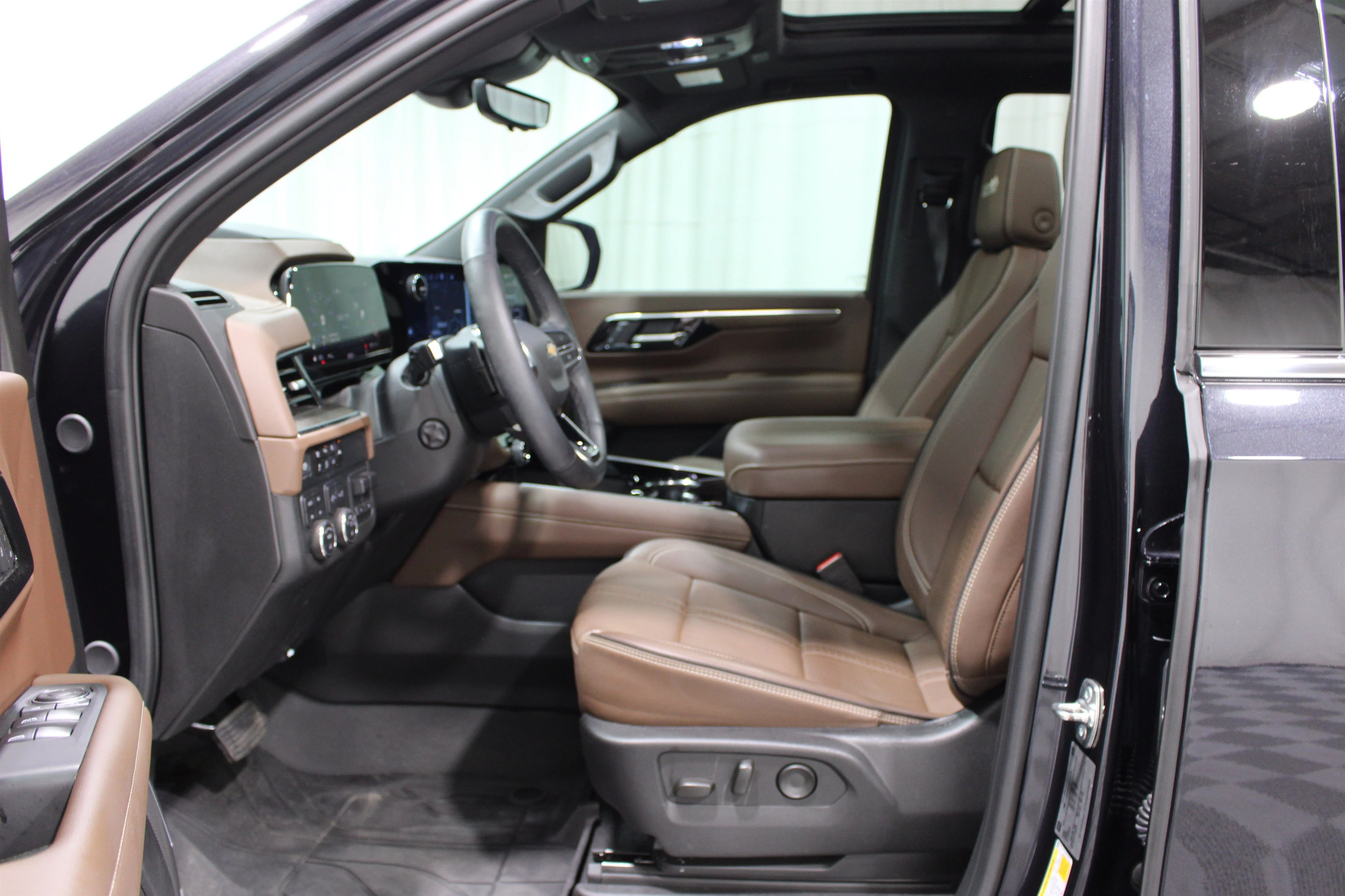 2025 Chevrolet Tahoe High Country - Photo 3