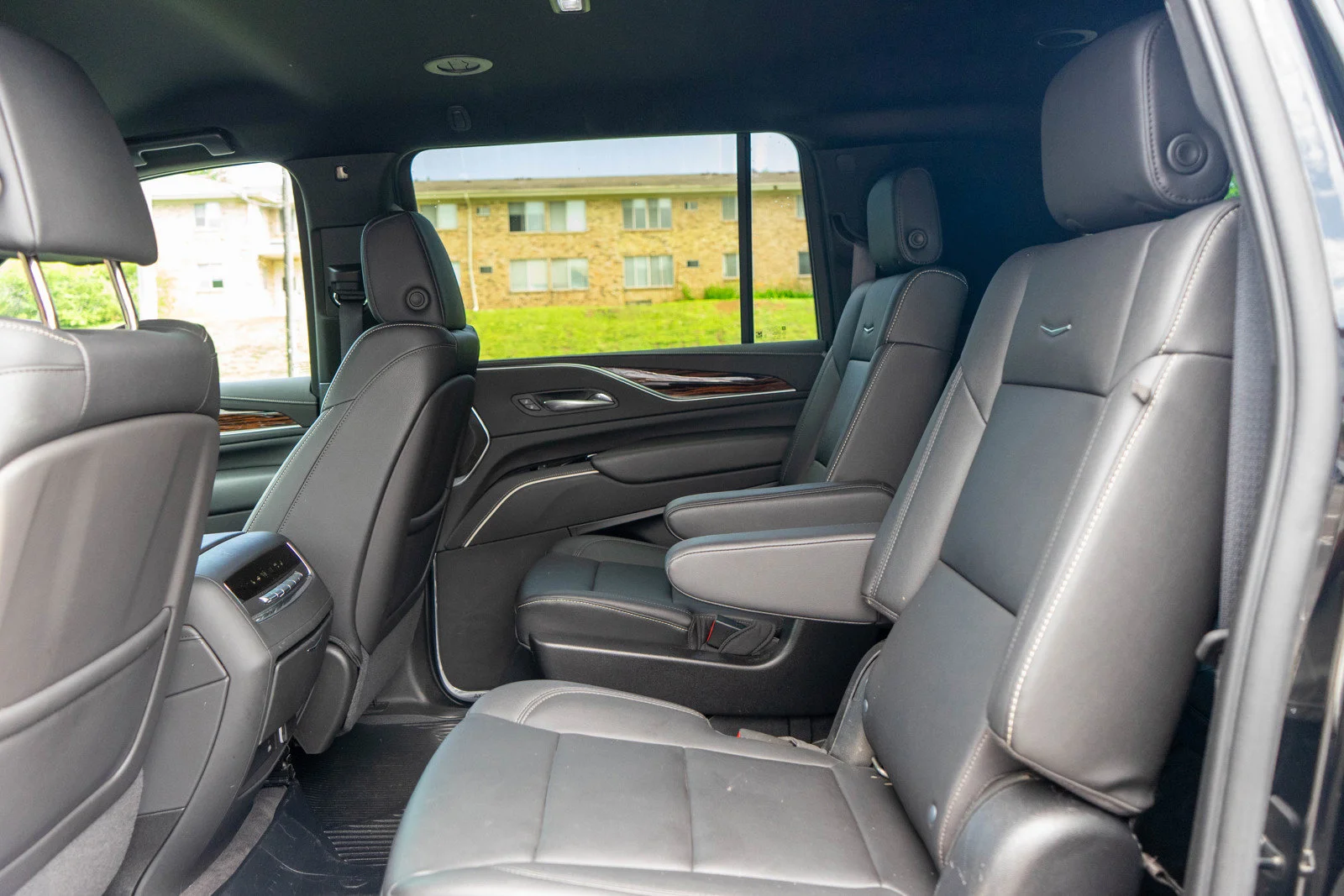 Used 2022 Black Cadillac Luxury image 32