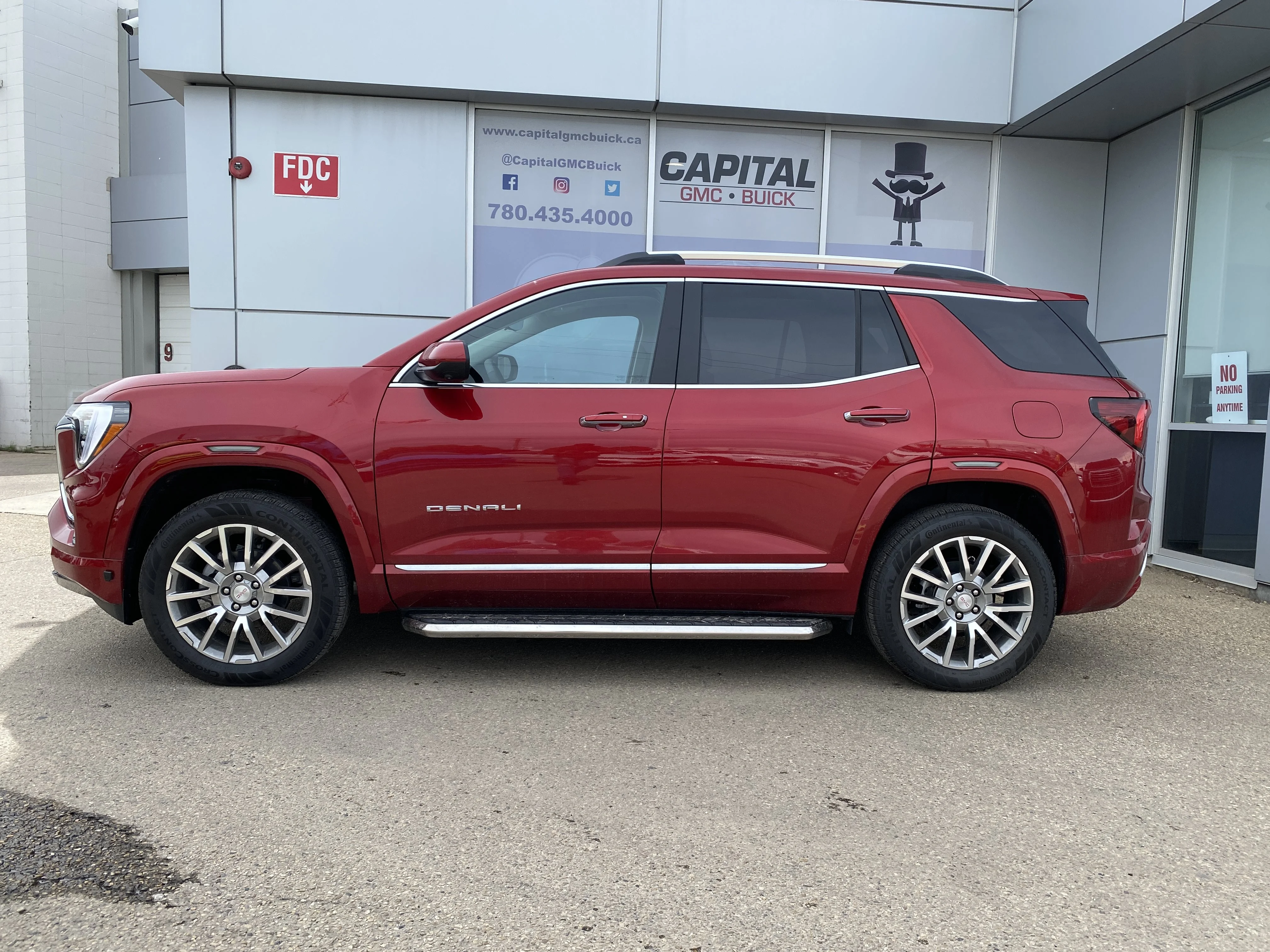 Certified Used 2026 Red GMC AWD Denali * RUNNING BOARDS * PANORAMIC SUNROOF * ALMOST NEW * image 2