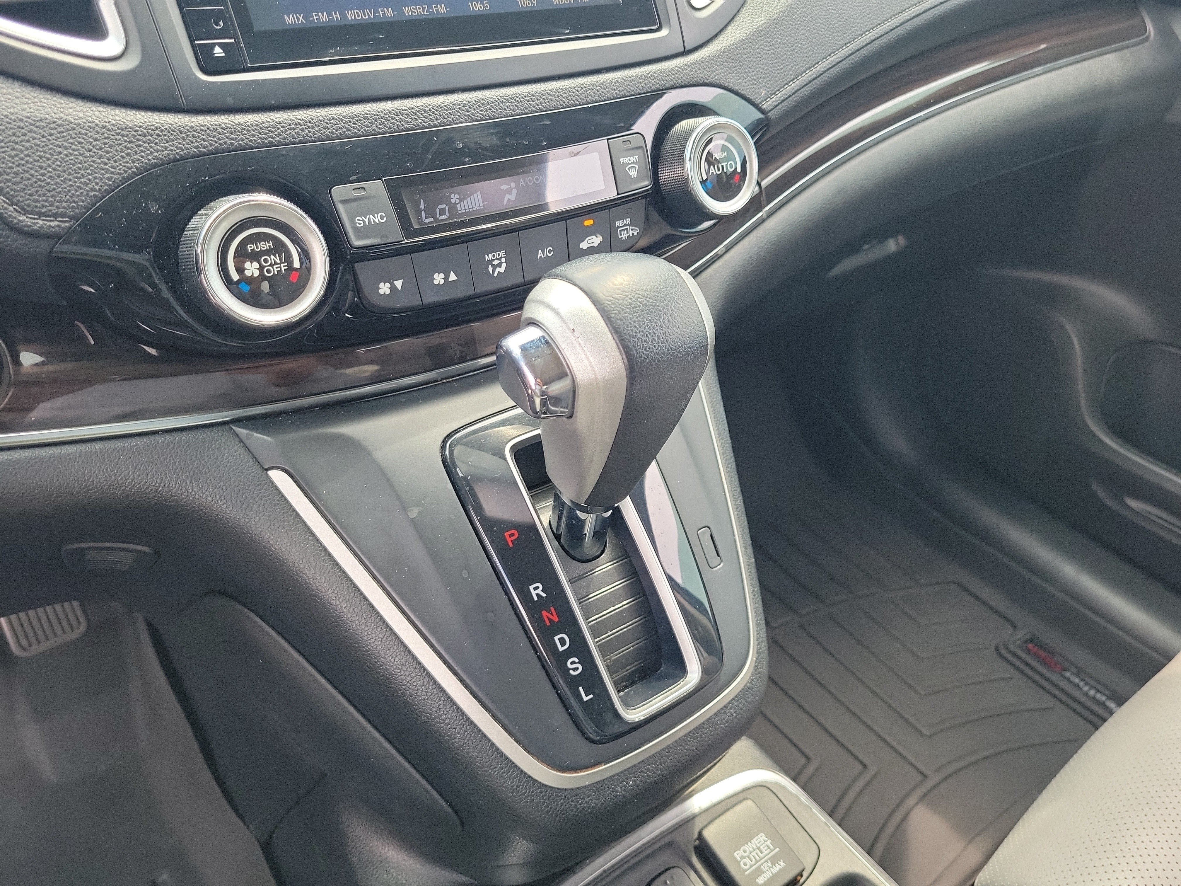 Used 2016 Blue Honda Touring image 27