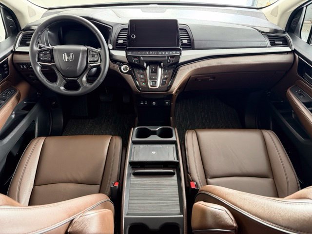 2025 Honda Odyssey Touring - Photo 8