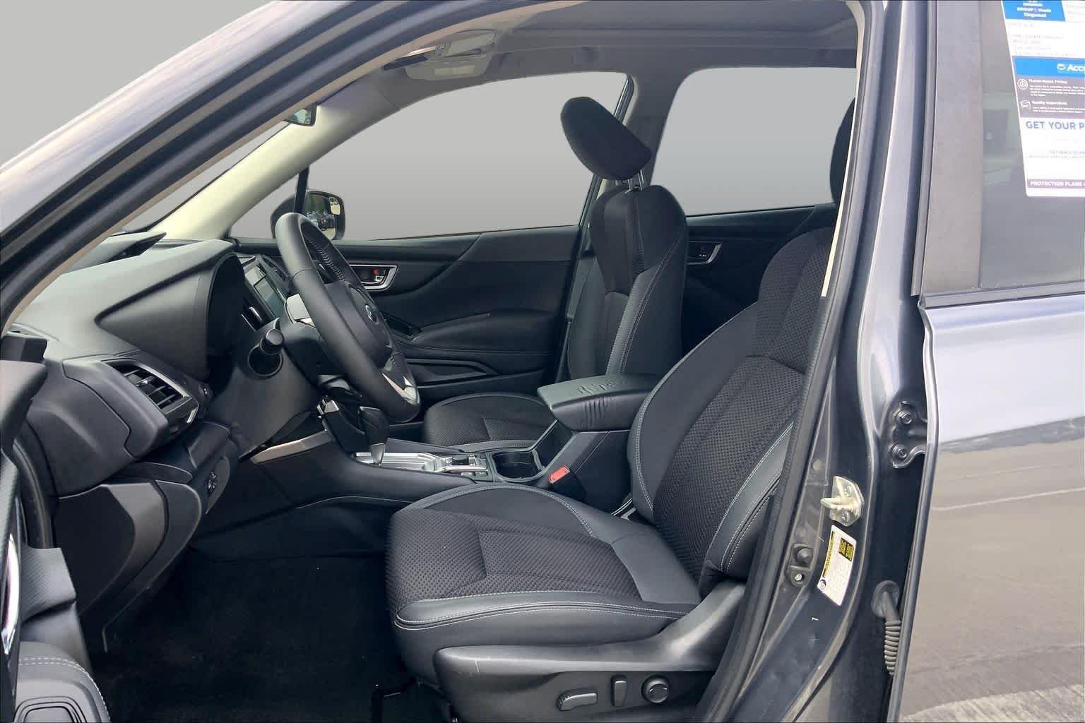 Used 2022 Magnetite Gray Metallic Subaru Premium image 8