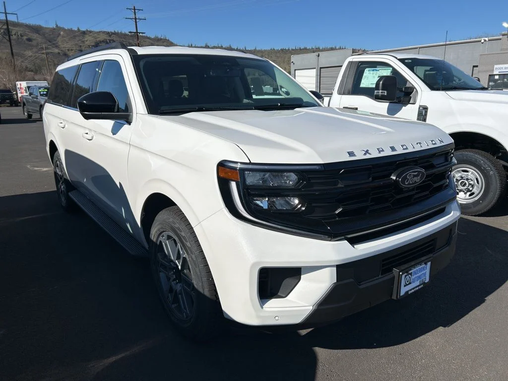 2026 Ford Expedition Active MAX 4x4's photo
