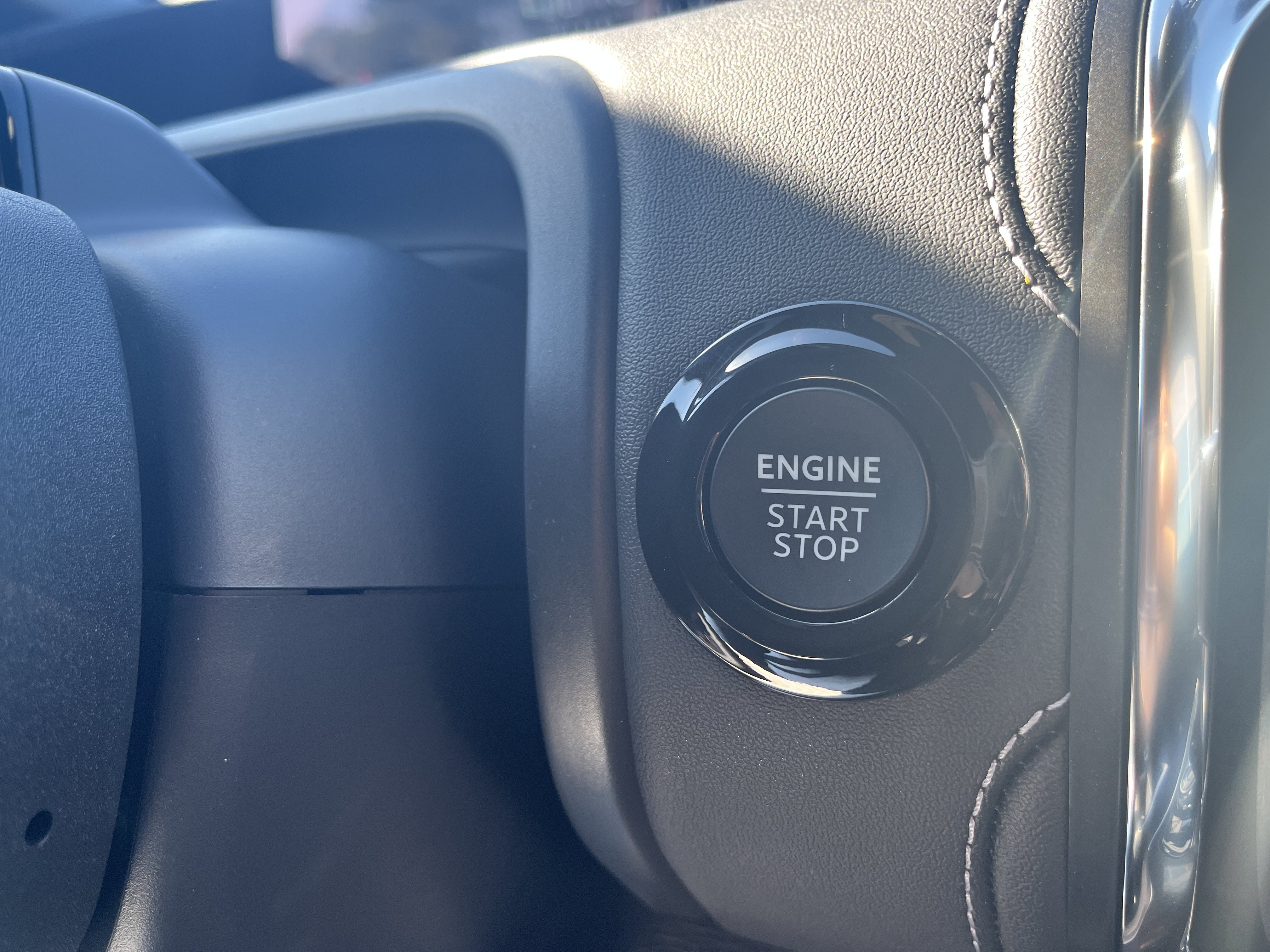 New 2026 Star White Metallic Tri-Coat Ford Platinum® image 19