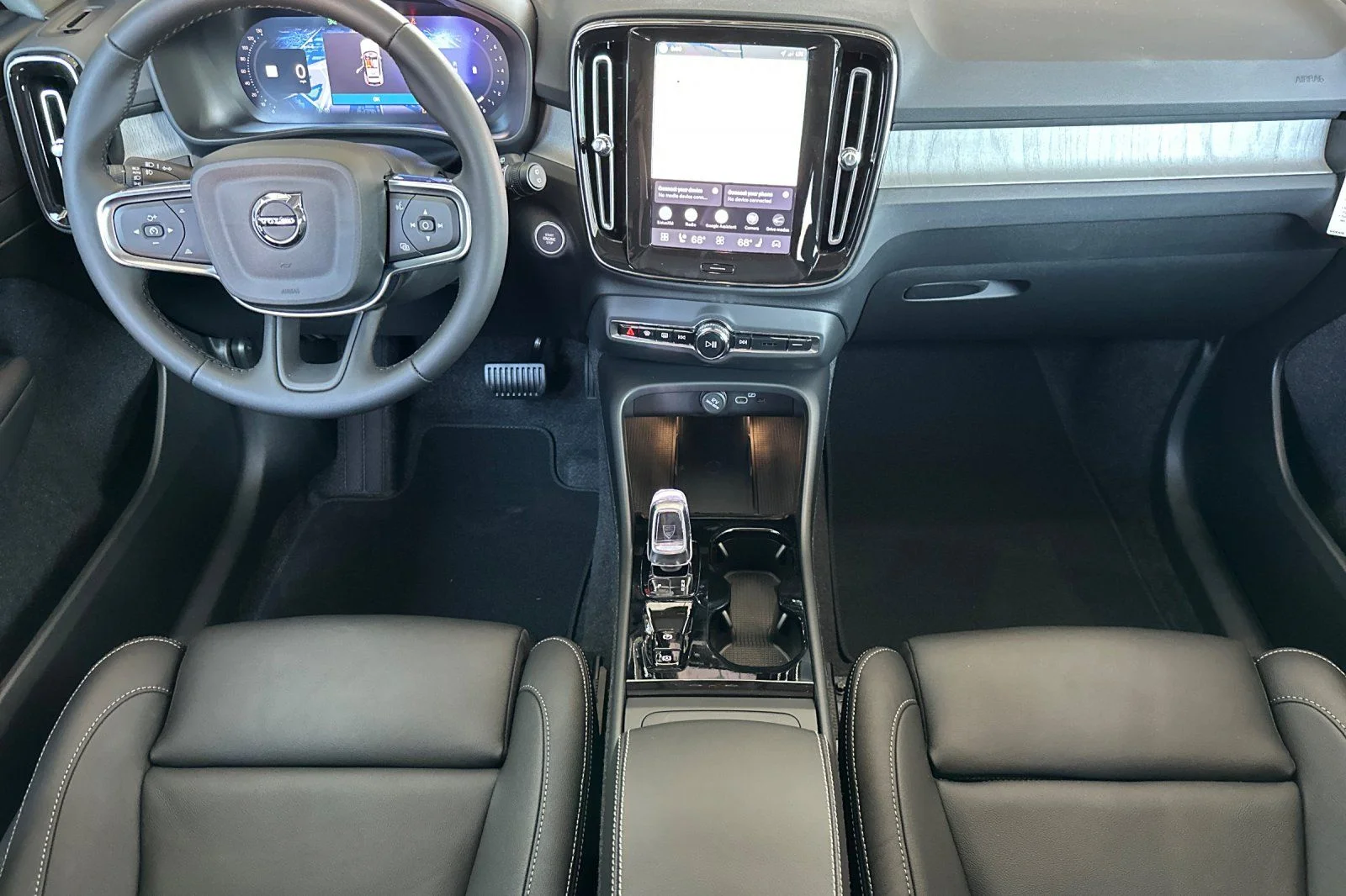 New 2026 Crystal White Volvo Plus image 12