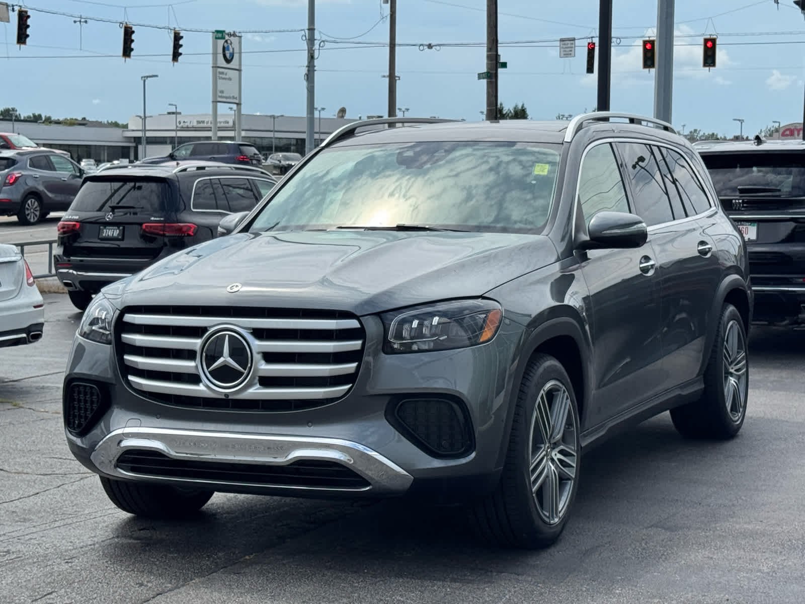 New 2026 Selenite Grey Metallic Mercedes-Benz GLS 450 image 4