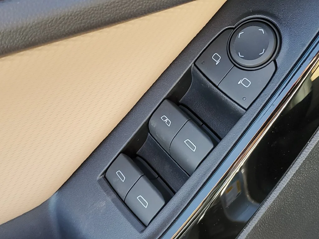 2027 Chevrolet Equinox ACTIV - Photo 25