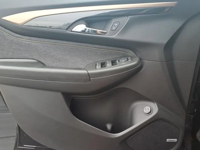 New 2026 Mosaic Black Metallic Chevrolet ACTIV image 13