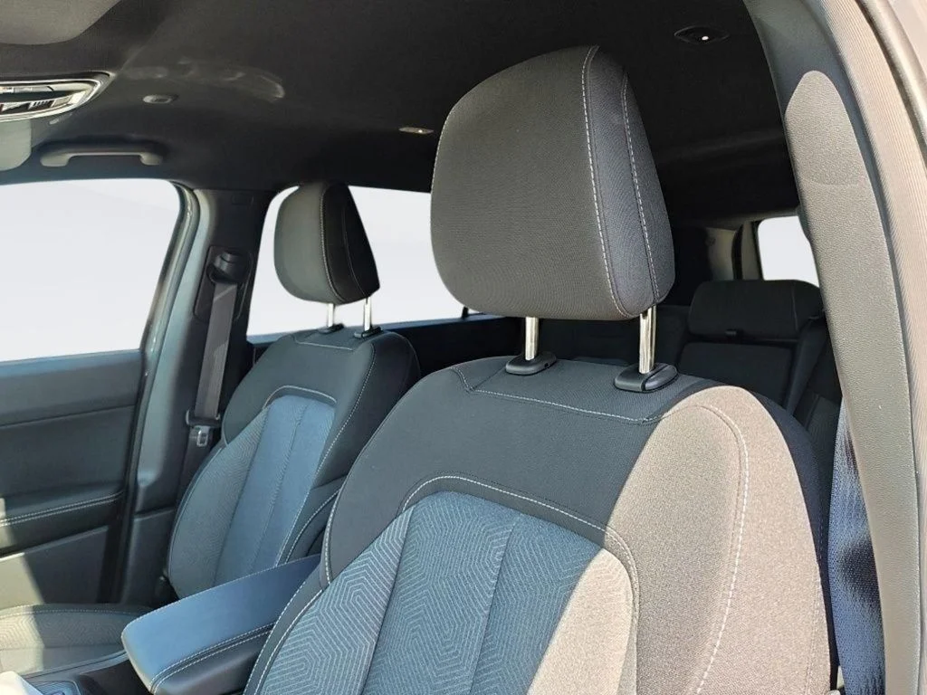 New 2026 Sting-Gray Clearcoat Jeep Laredo image 17