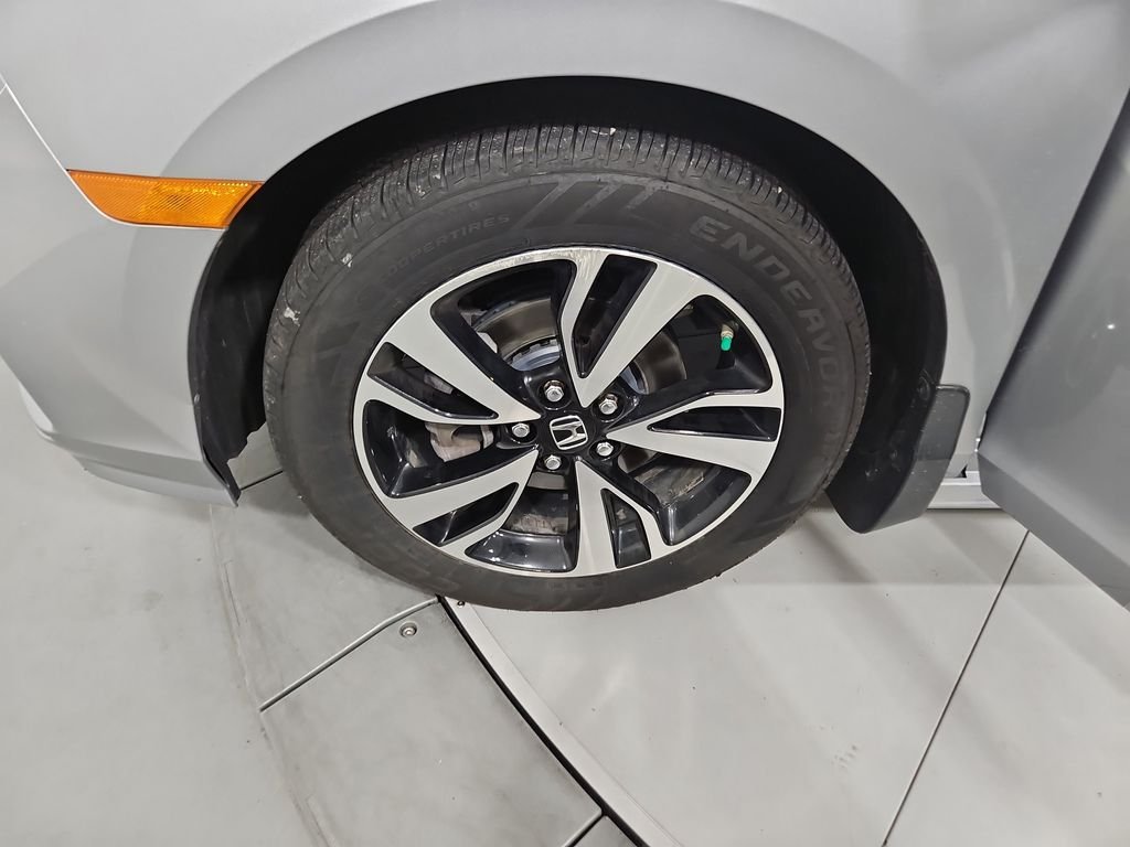 Used 2018  Honda Elite image 27