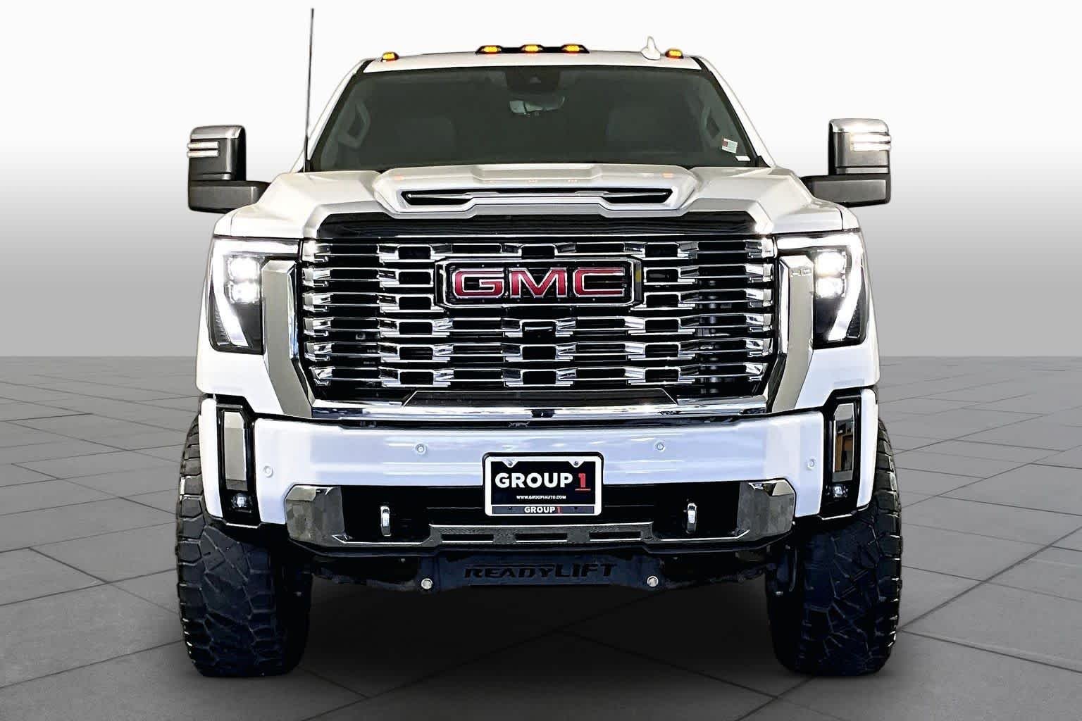 Used 2024 Summit White GMC Denali image 4