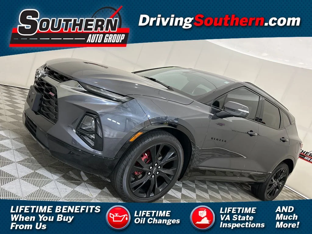 Used 2021 Gray Chevrolet RS image 1