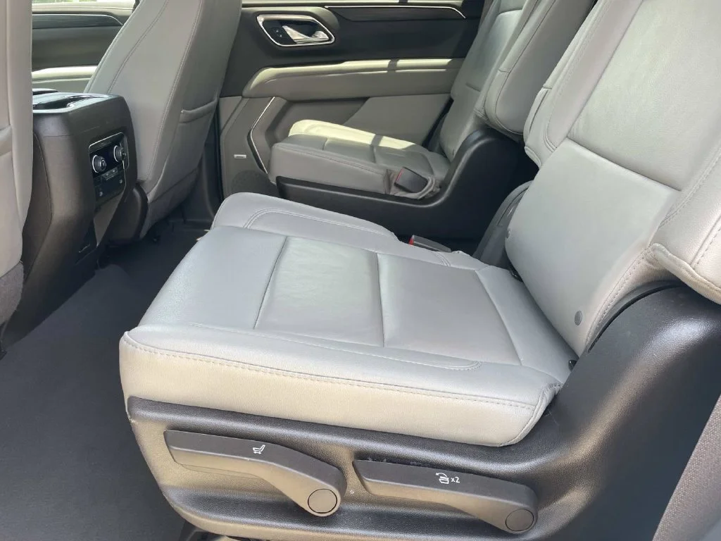 Used 2024 Summit White Chevrolet LT image 11
