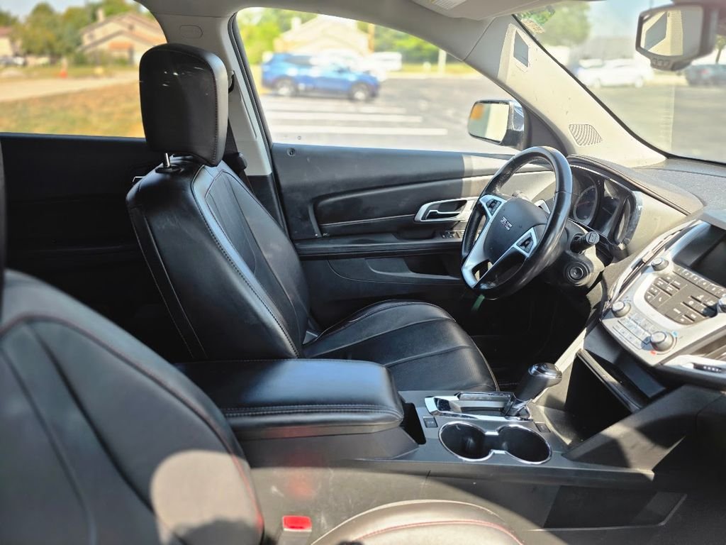 Used 2017 Slate Blue Metallic GMC SLT image 5