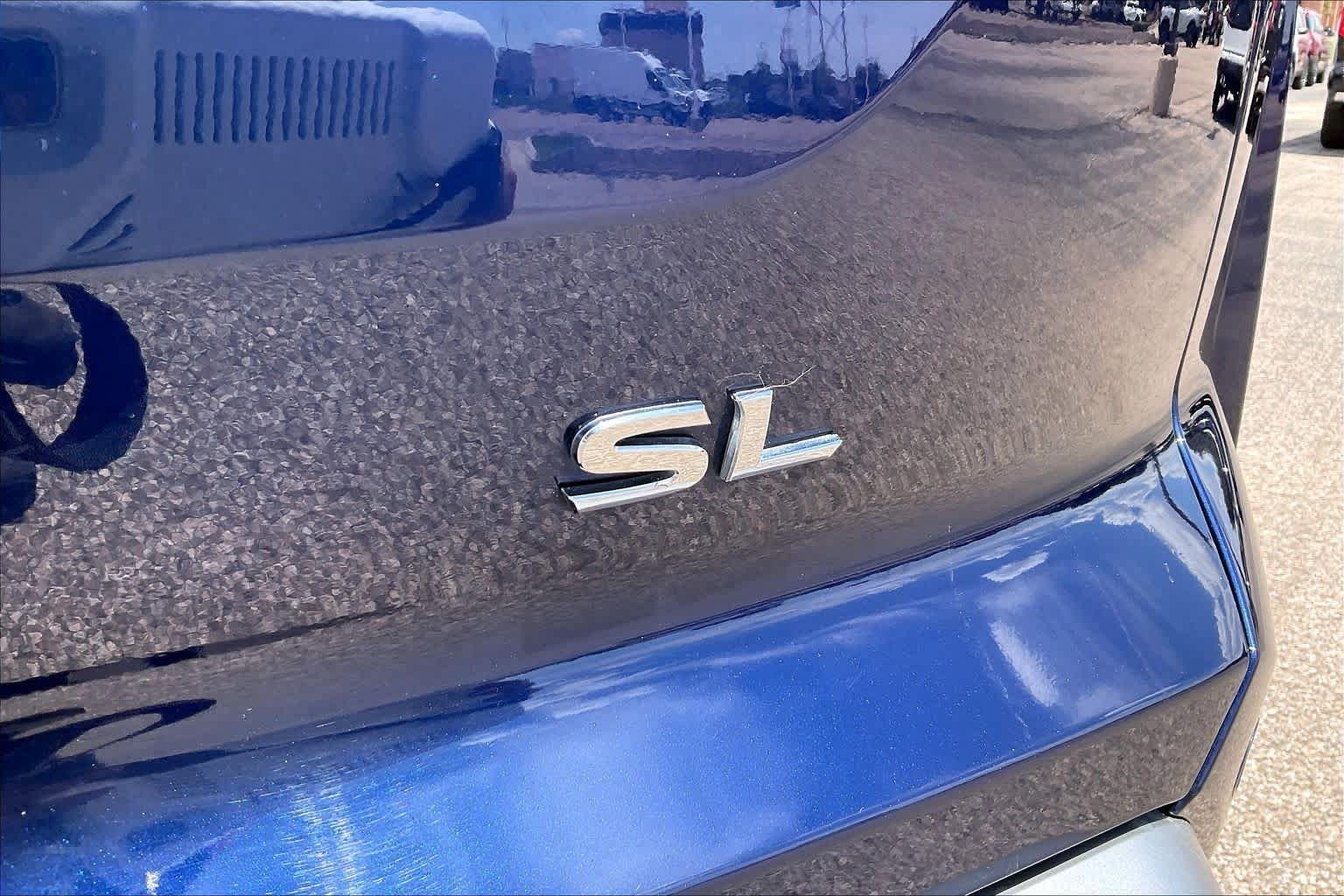 Used 2025 Deep Ocean Blue Nissan SL image 29