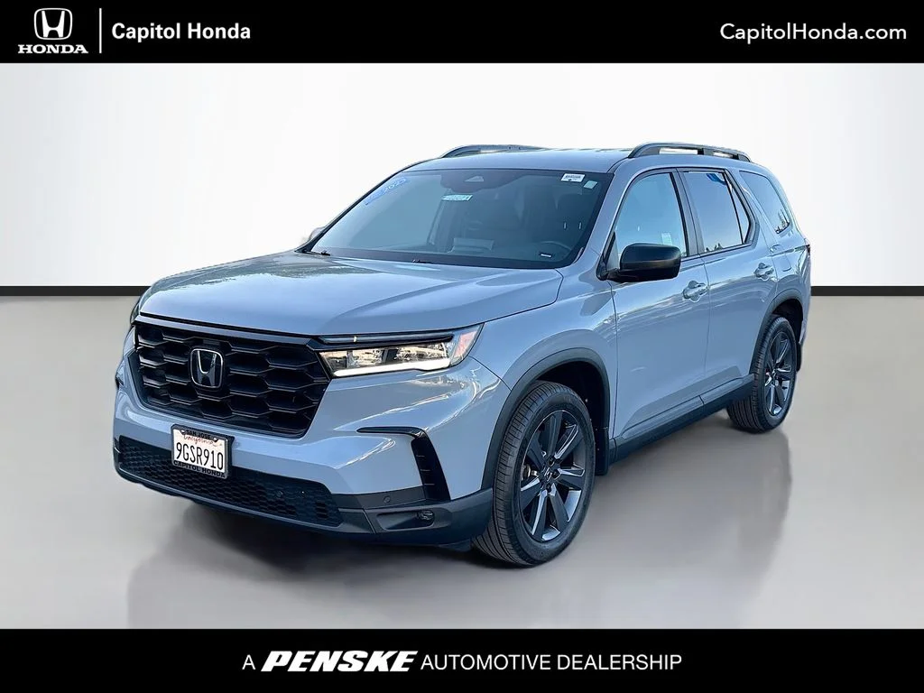 2023 Honda Pilot Sport AWD's photo