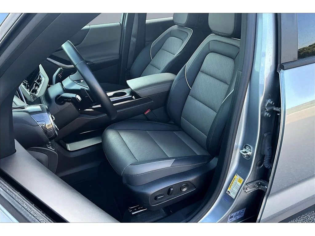 Used 2026 Sterling Gray Metallic Chevrolet LT image 17