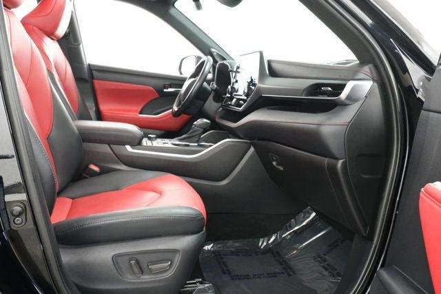 Certified Used 2021 MIDNIGHT BLACK METALLIC Toyota  image 44