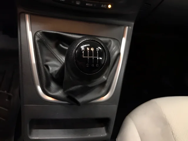 Used 2014 Gray Mazda Sport image 17