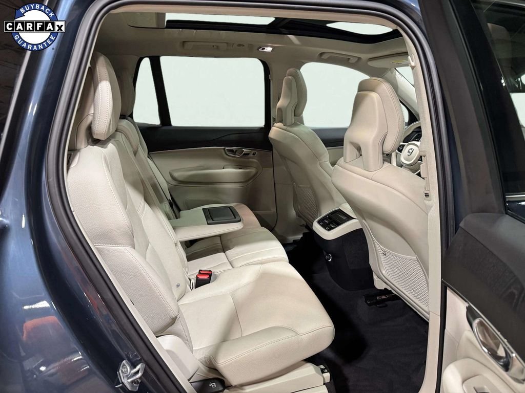 Used 2020 Denim Blue Metallic Volvo T5 Momentum image 27