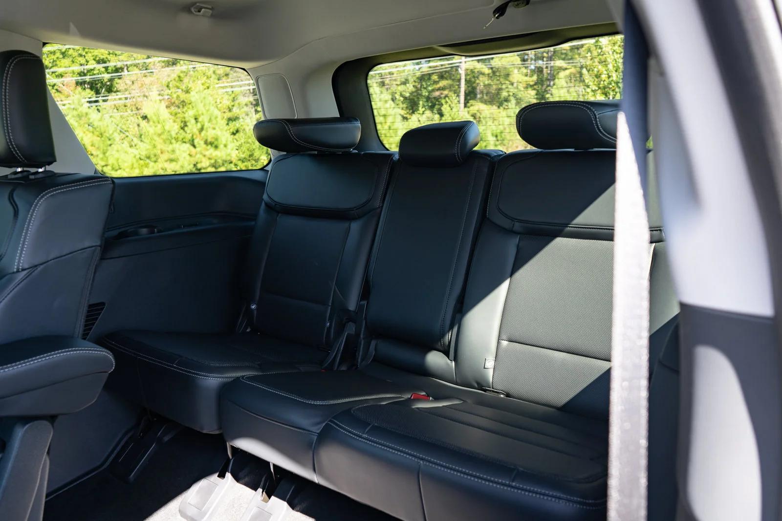Used 2027 White Ford Platinum image 35
