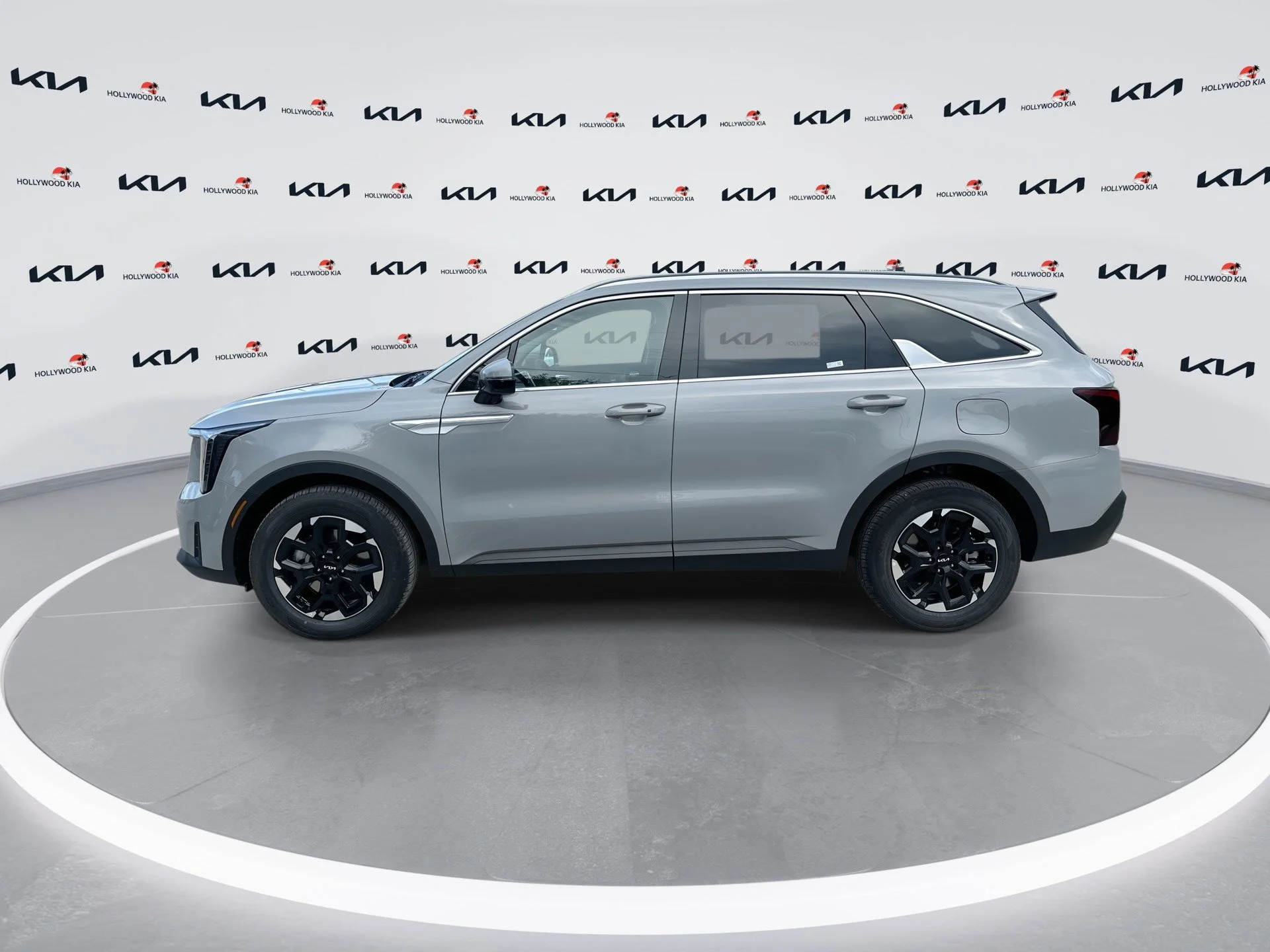 New 2026 Wolf Gray Kia S image 5