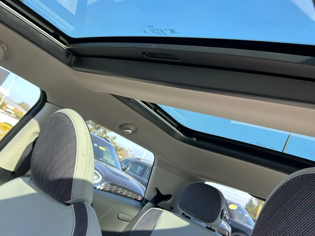 2026 MINI Hardtop 2 Door S - Photo 16