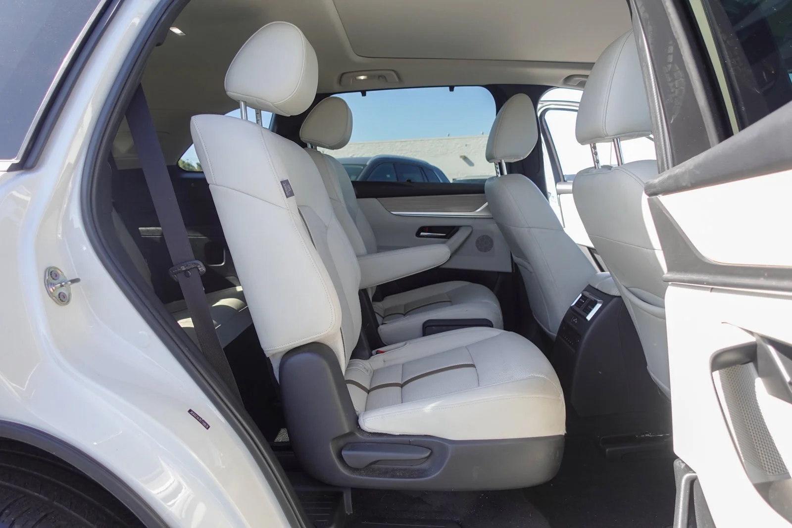 Certified Used 2024 Rhodium White Premium Mazda Premium Plus image 16
