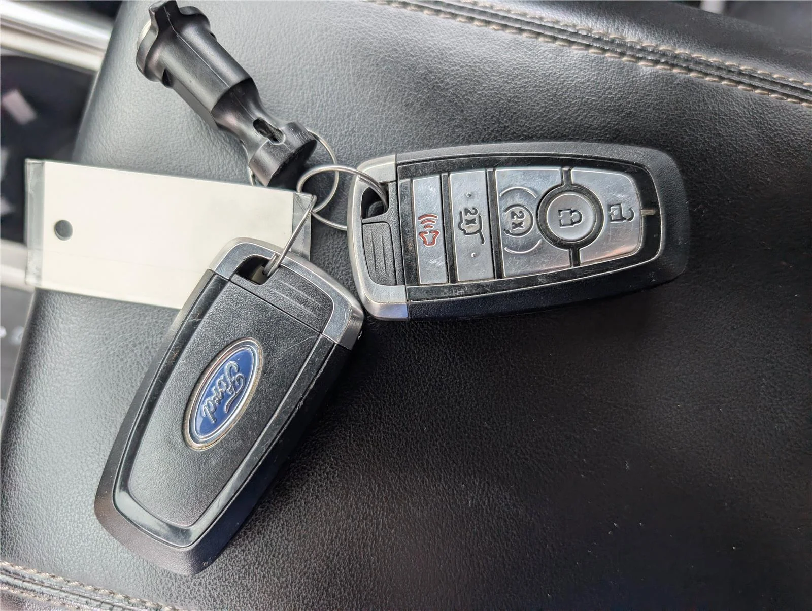 Used 2020 Iconic Silver Ford XLT image 38