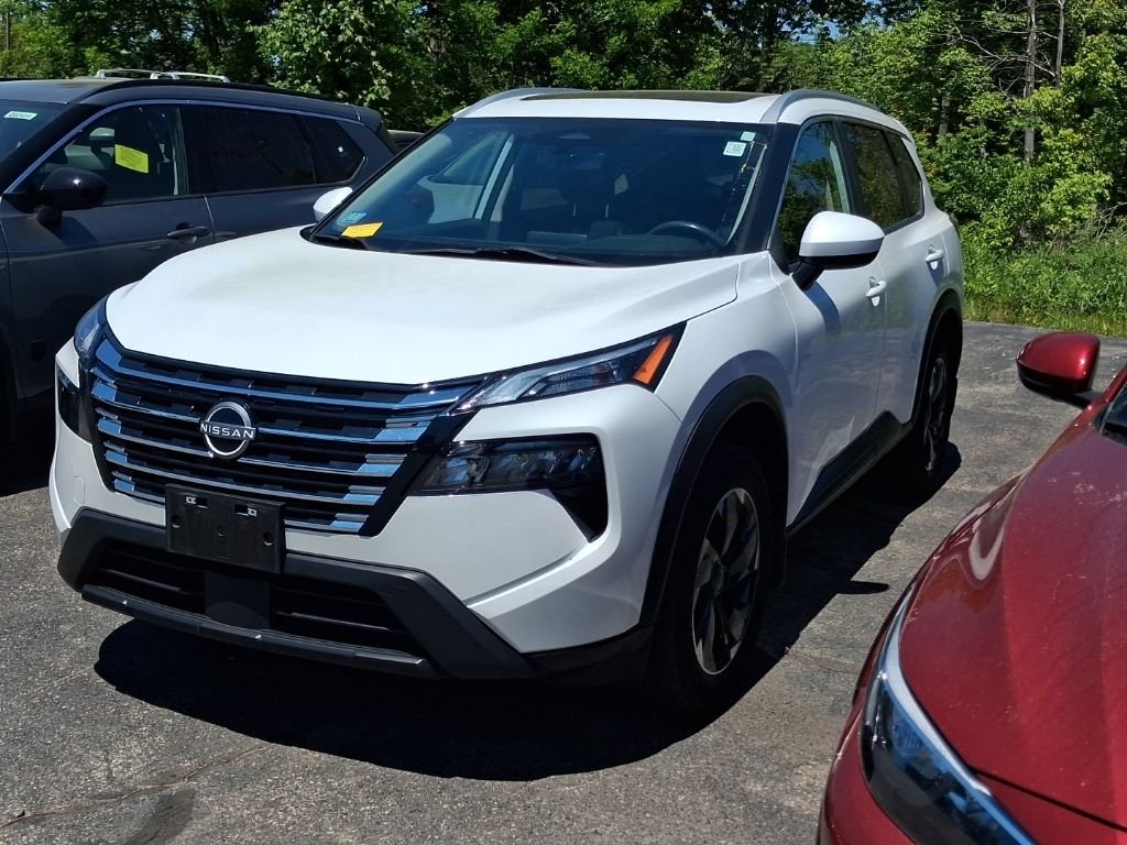 Used 2024 White Nissan SV image 1