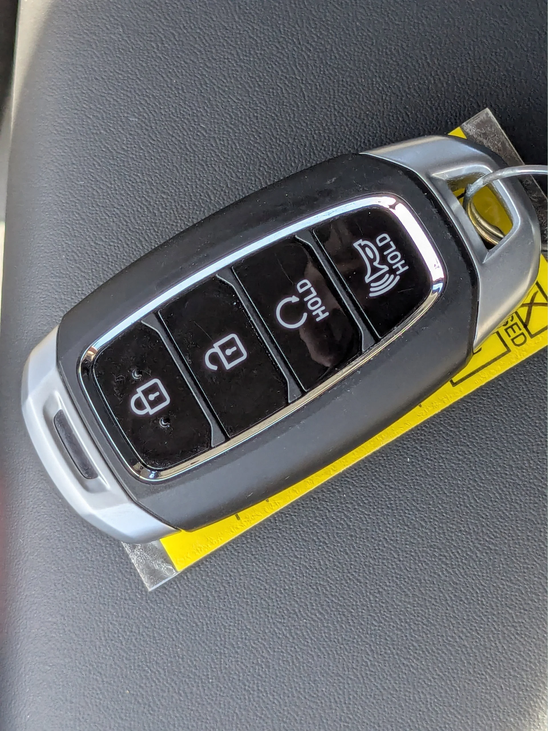 Used 2025 Lunar White Hyundai SEL image 28