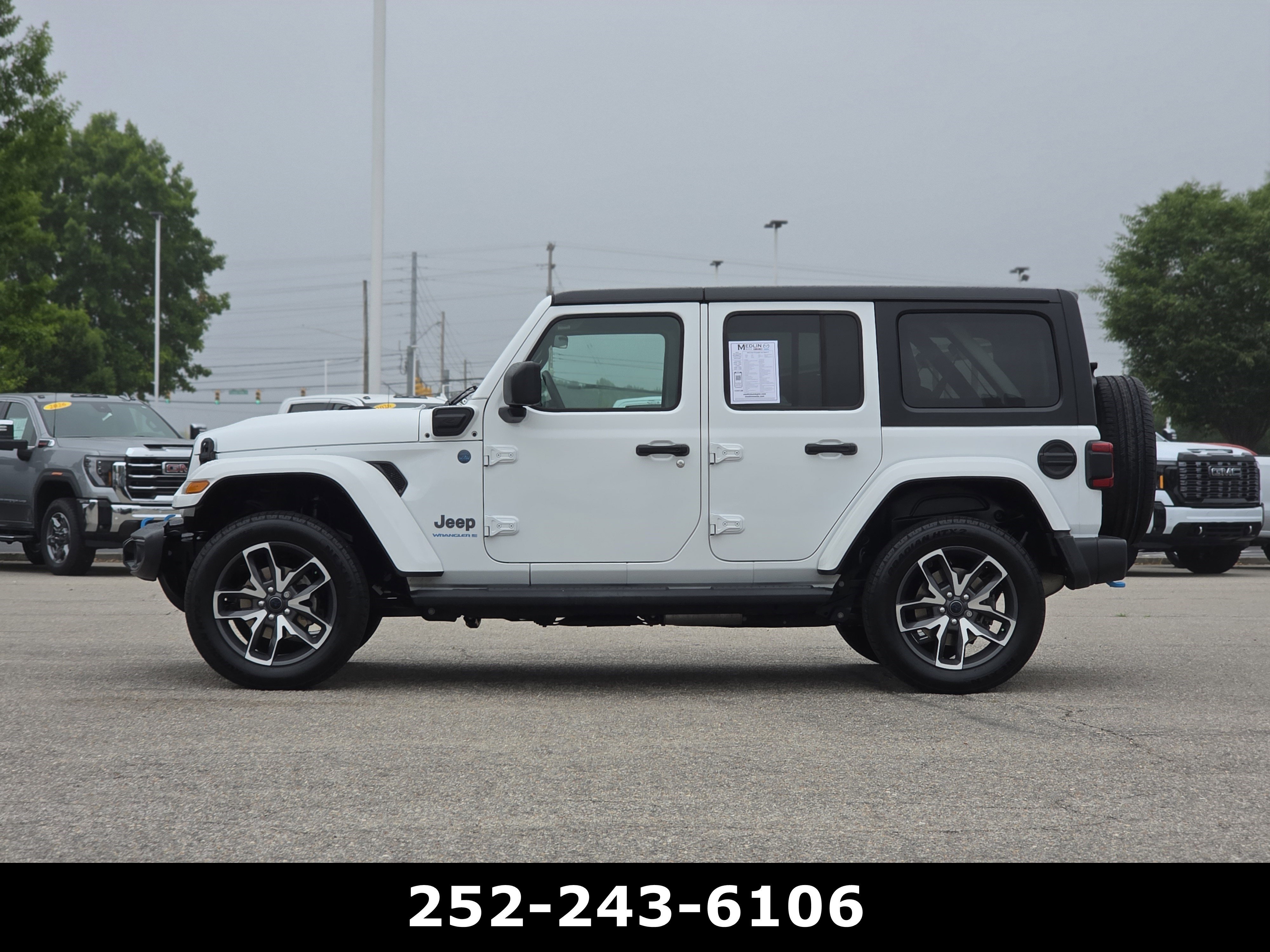 Used 2024 Bright White Clearcoat Jeep Sport S image 4